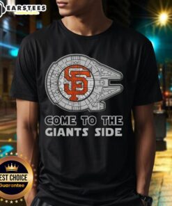 Good Star Wars Come To The San Francisco Giants Side T-Shirt featuring a unique design for baseball and Star Wars fans.