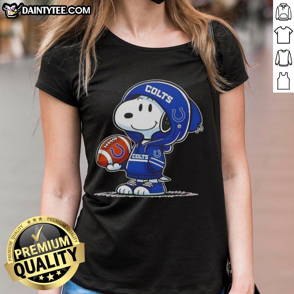 happy-peanuts-snoopy-wearing-hoodie-indianapolis-colts-and-smilling-at-fans-ladies-tee Alt Text: Happy Peanuts Snoopy in an Indianapolis Colts hoodie smiling at fans, perfect for ladies' tee collections.
