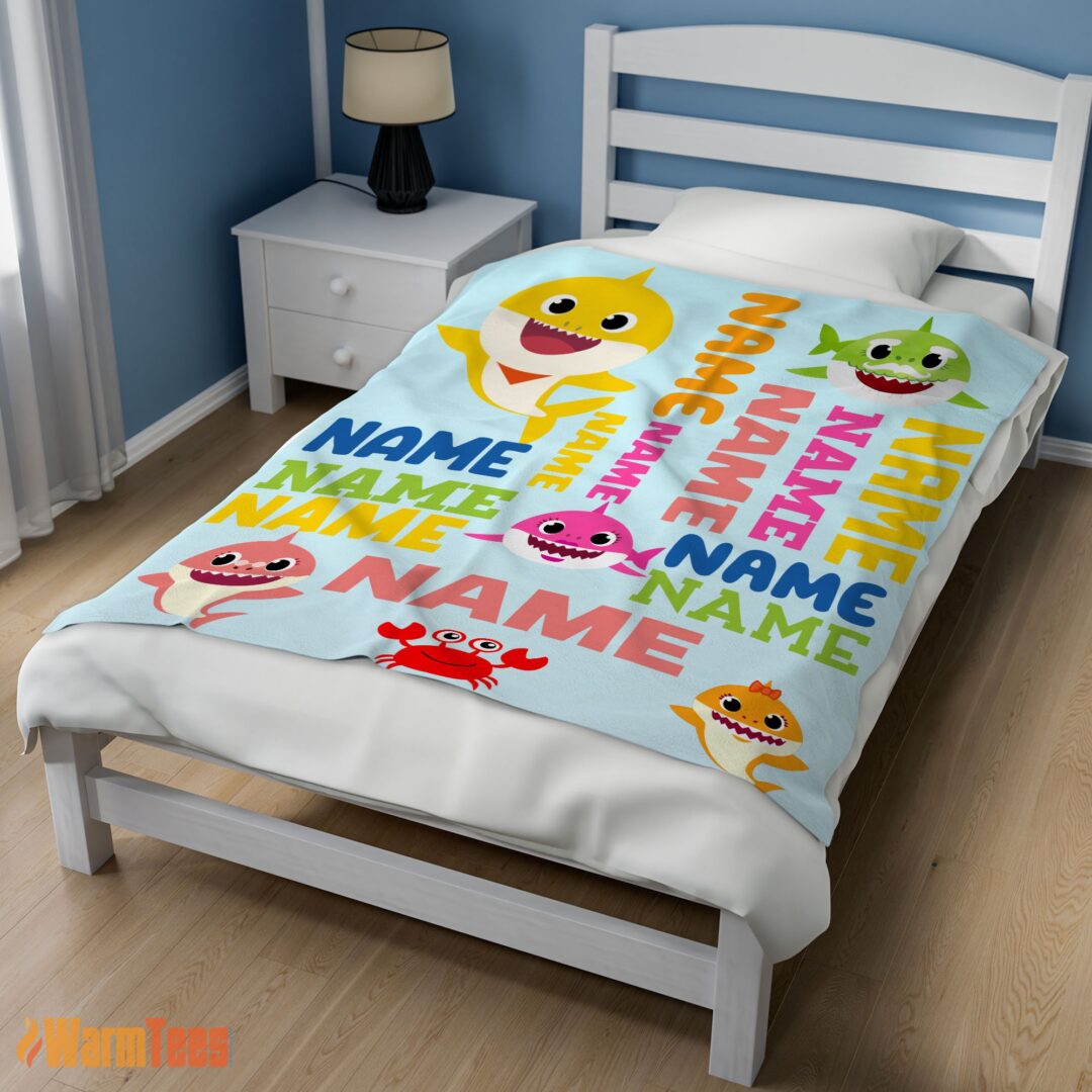 happy-personalized-baby-shark-blanket-fleece-customized-blanket-mk-02 Happy Personalized Baby Shark Blanket Fleece Customized Blanket - Image 3