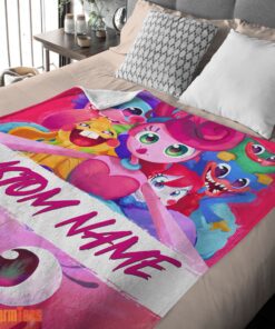 Happy Poppy Playtime Mommy Long Legs And Friends Blanket Fleece Customized Blanket - Image 2