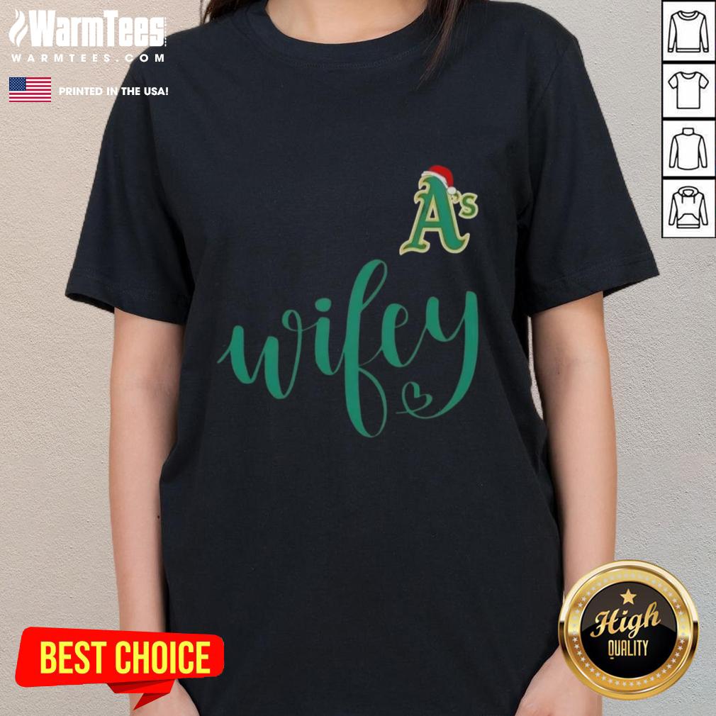 happy-wifey-oakland-athletics-santa-hat-merry-christmas-ladies-tee Happy Wifey Oakland Athletics Santa Hat Merry Christmas Ladies Tee - festive design for A's fans celebrating the holiday season.