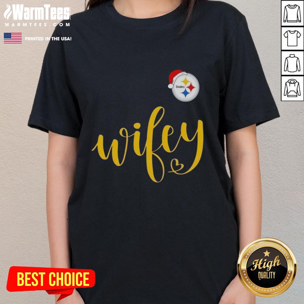 happy-wifey-pittsburgh-steelers-santa-hat-merry-christmas-ladies-tee Happy Wifey Pittsburgh Steelers Santa Hat Merry Christmas Ladies Tee featuring festive design and team spirit.
