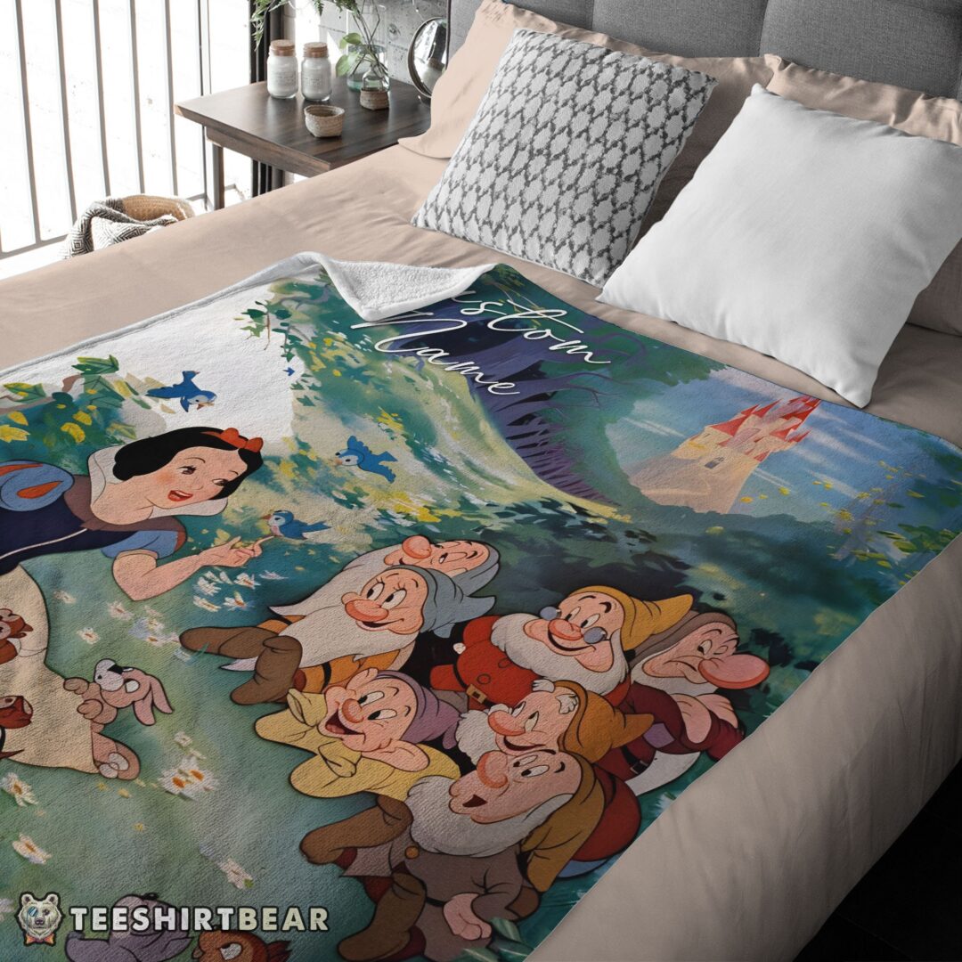 hot-disney-cartoon-snow-white-with-the-seven-dwarfs-customized-blanket-mk-03 Hot Disney Cartoon Snow White With The Seven Dwarfs Customized Blanket - Image 4