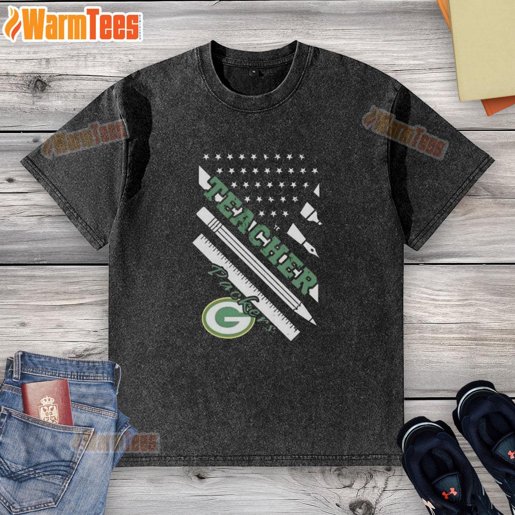 nice-green-bay-packers-football-x-teacher-american-flag-washed-t-shirt Alt Text: Nice Green Bay Packers football t-shirt featuring an American flag design, perfect for fans and teachers alike.