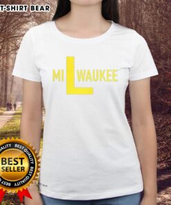 Milwaukee Brewers L logo ladies tee, featuring a stylish design perfect for fans. Comfortable and trendy for game day.