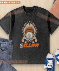 Alt Text: Nice Native American X Illinois Fighting Illini graphic washed t-shirt featuring vibrant design and comfortable fit.