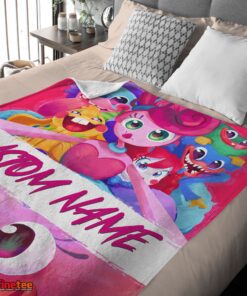 Nice Poppy Playtime Mommy Long Legs And Friends Blanket Fleece Customized Blanket - Image 4