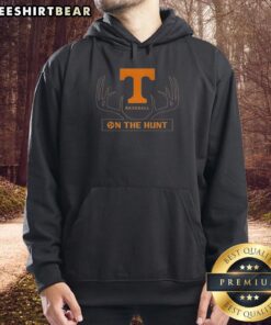 Nice Tennessee Volunteers baseball hoodie featuring deer antlers logo, perfect for fans and outdoor enthusiasts.