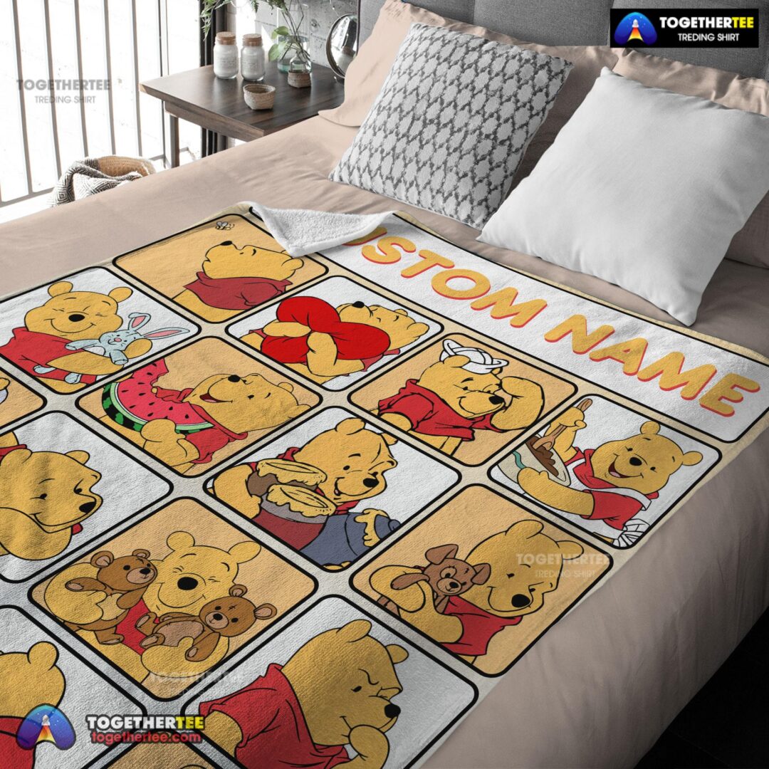 Official Disney Winnie The Pooh Cute Pooh Customize Blanket
