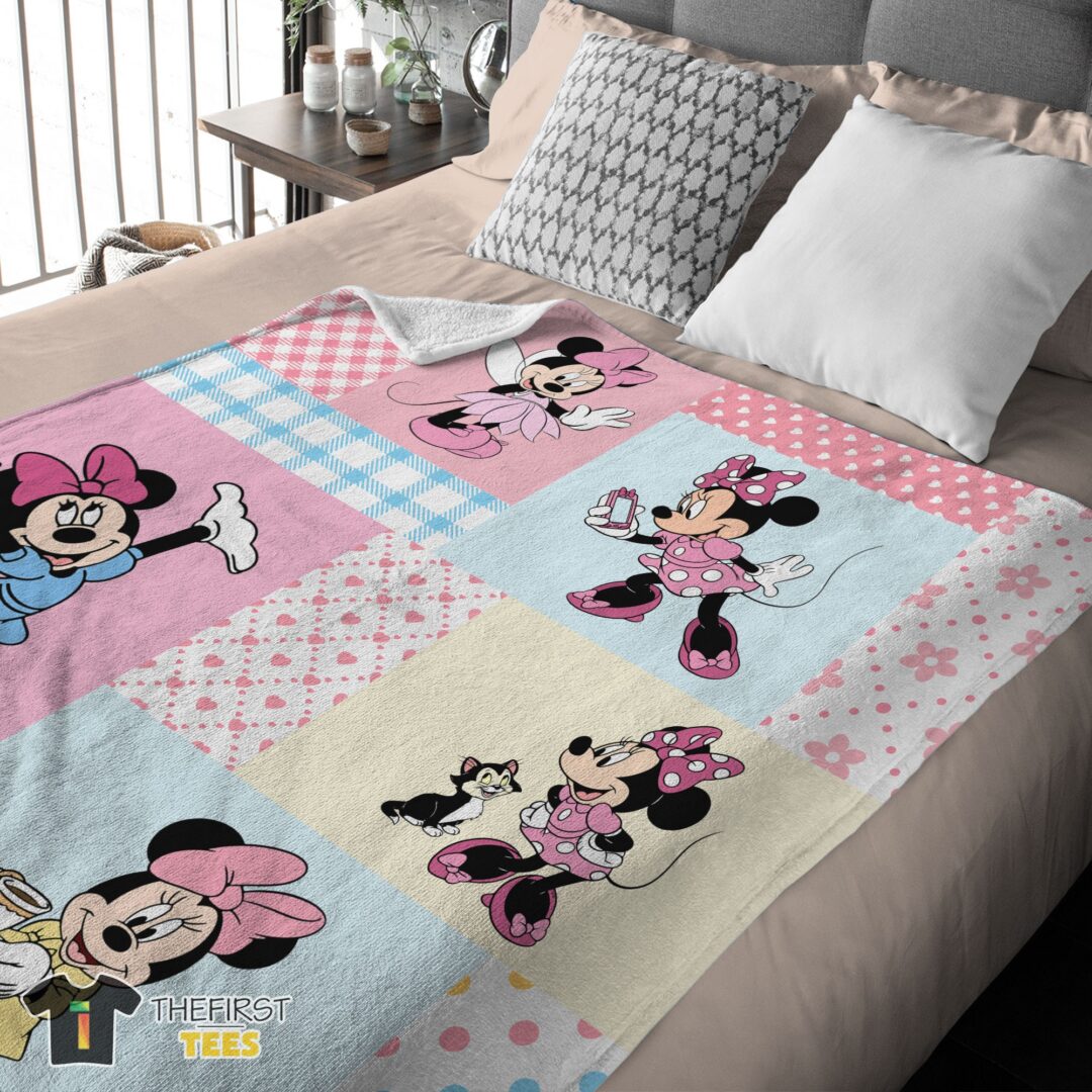 original-disney-minnie-mouse-patchwork-pattern-blanket-fleece-customized-blanket-mk-03 Original Disney Minnie Mouse Patchwork Pattern Blanket Fleece Customized Blanket - Image 4