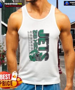 Original New York Jets NFL 2025 Yardage Helmet Vintage Tank Top featuring classic team colors and logo design.