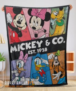 Perfect Happy Vintage Mickey & Co Est 1928 Blanket