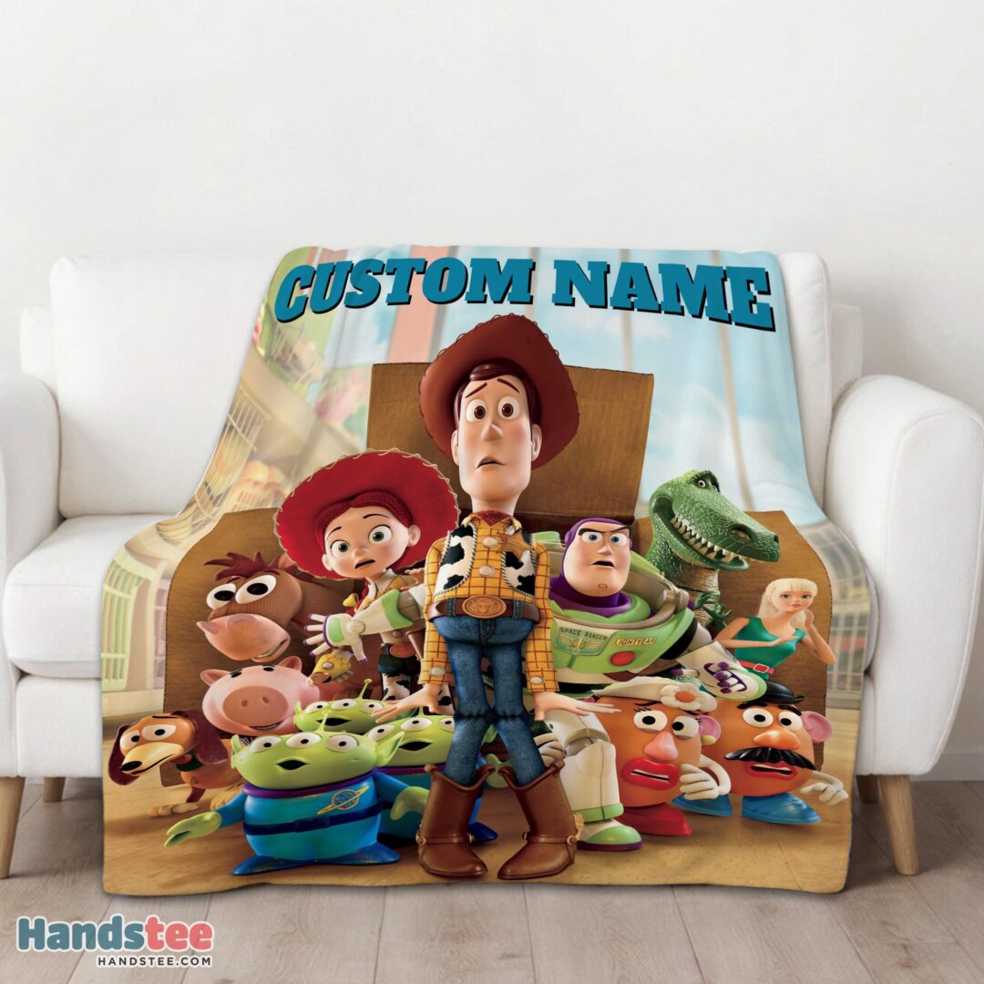 premium-pixar-toy-story-character-woody-with-friends-blanket-fleece-customized-blanket-mk-01 Premium Pixar Toy Story Character Woody With Friends Blanket Fleece Customized Blanket - Image 3