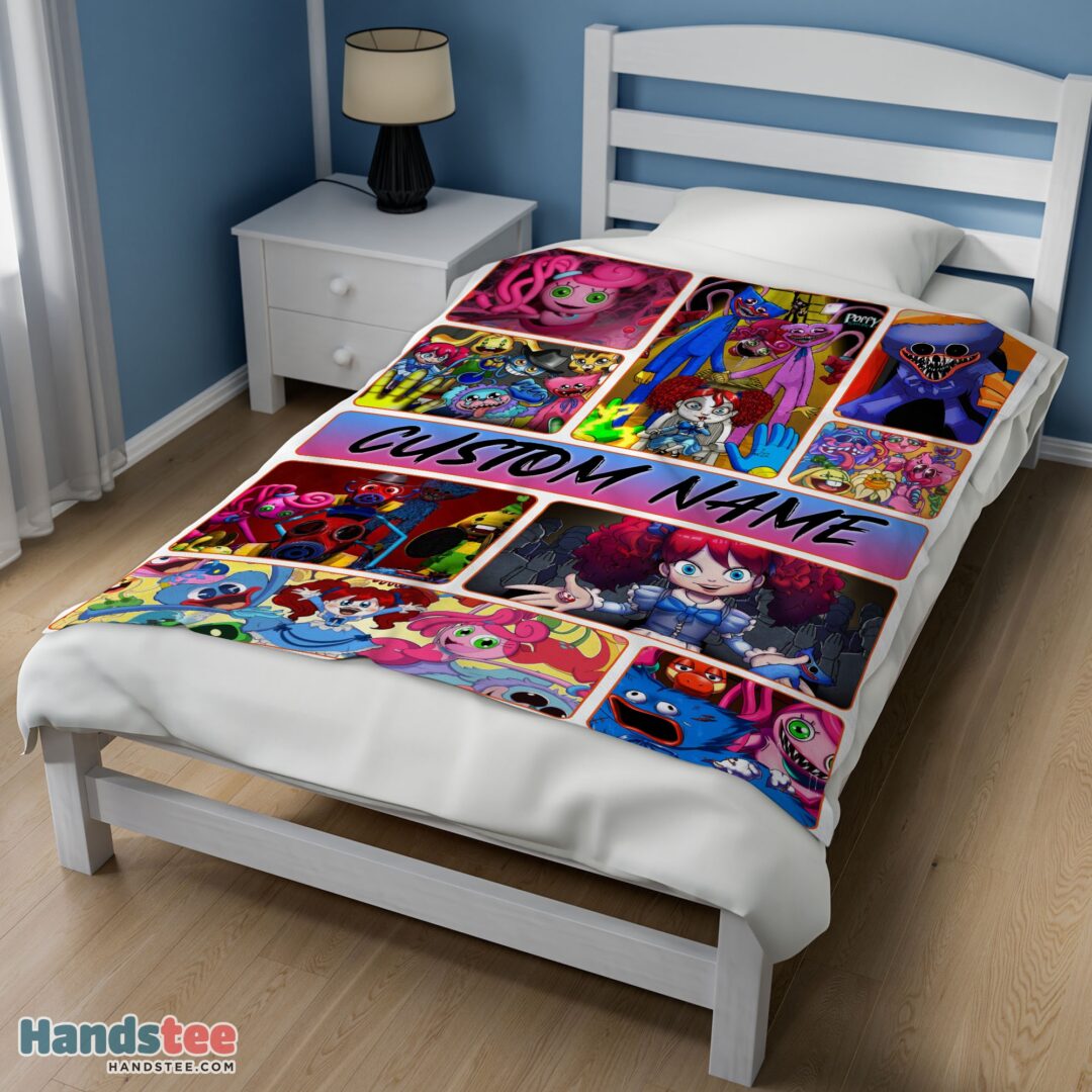 premium-poppy-playtime-miss-poppy-with-friends-horror-blanket-fleece-customized-blanket-mk-02 Premium Poppy Playtime Miss Poppy With Friends Horror Blanket Fleece Customized Blanket - Image 3