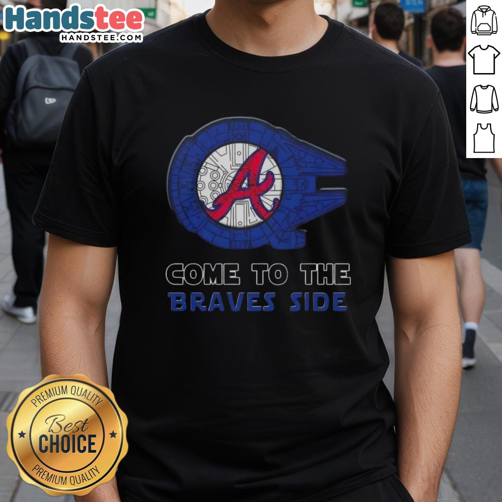 premium-star-wars-come-to-the-atlanta-braves-side-t-shirt-1 Premium Star Wars Come To The Atlanta Braves Side T-Shirt featuring iconic characters and Braves logo, perfect for fans.