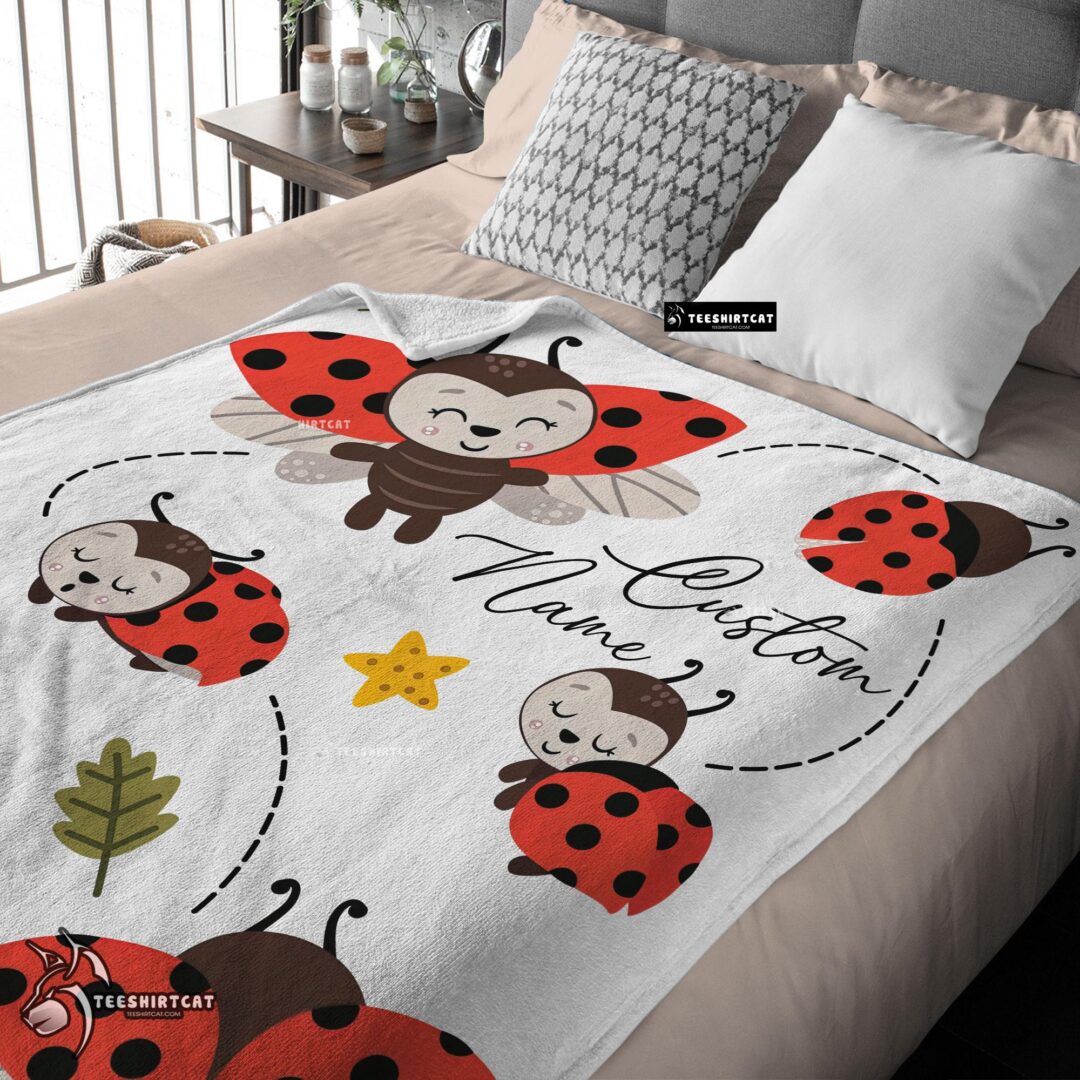 Pretty Cute Ladybug Cartoon Blanket Fleece Customized Blanket