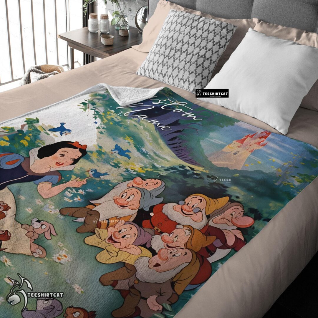 Pretty Disney Cartoon Snow White With The Seven Dwarfs Customized Blanket