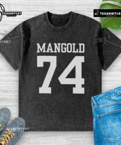 Pretty New York Jets Nick Mangold washed t-shirt in green, perfect for fans and game day attire.