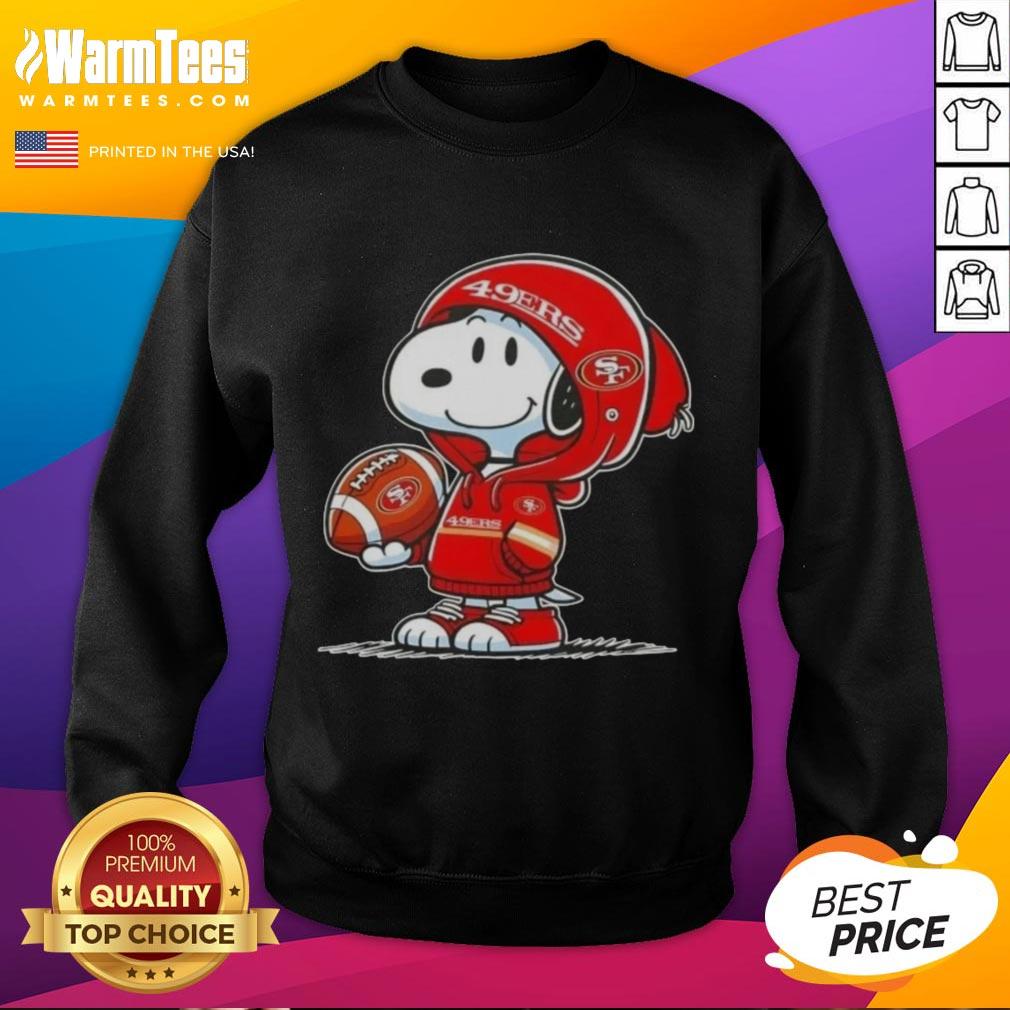 pretty-peanuts-snoopy-wearing-hoodie-san-francisco-49ers-and-smilling-at-fans-sweatshirt Alt Text: Snoopy in a hoodie smiles at fans, showcasing a Pretty Peanuts sweatshirt with San Francisco 49ers logo.