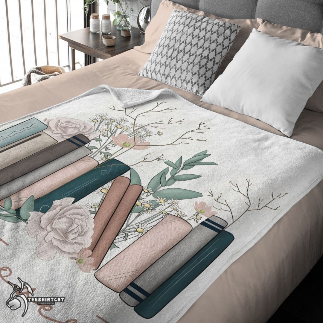 pretty-vintage-floral-book-lover-blanket-fleece-mk-03 Pretty Vintage Floral Book Lover Blanket Fleece - Image 4