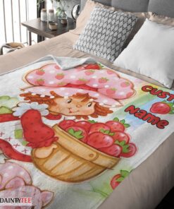 Top Cartoon Strawberry Shortcake Blanket Customize Blanket - Image 4