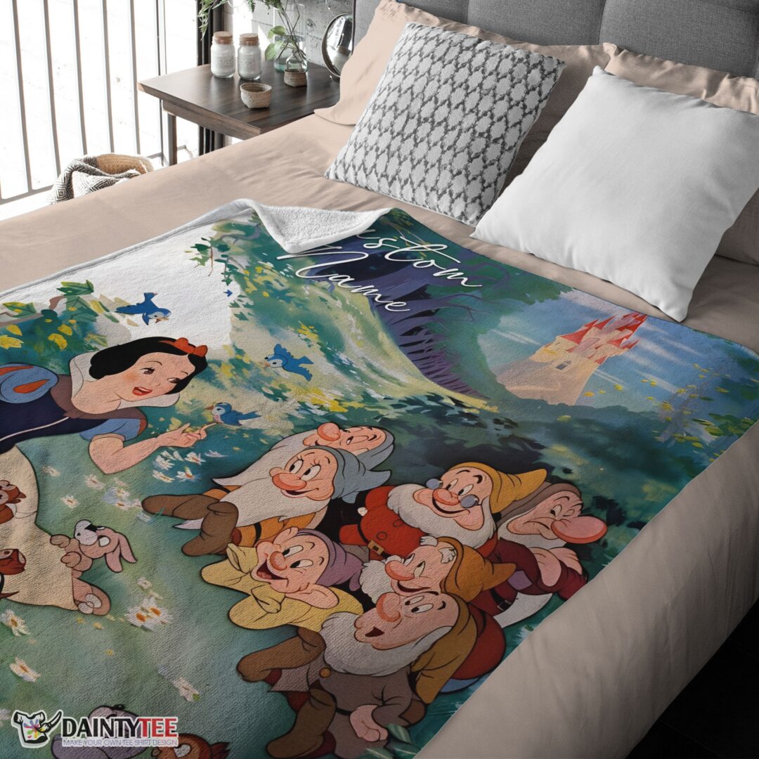 top-disney-cartoon-snow-white-with-the-seven-dwarfs-customized-blanket-mk-03 Top Disney Cartoon Snow White With The Seven Dwarfs Customized Blanket - Image 4