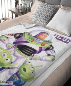 Top Disney Pixar Buzz Lightyear And The Little Green Men Fleece Customized Blanket - Image 4