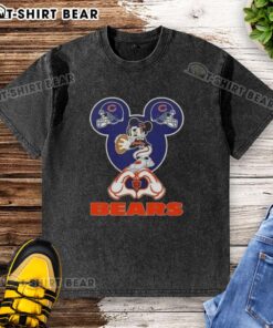 Chicago Bears football washed t-shirt featuring top Mickey hands forming a heart, perfect for fans and casual wear.