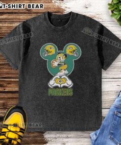 Top Mickey Hands Heart Green Bay Packers Football Washed T-Shirt featuring a playful design for fans.