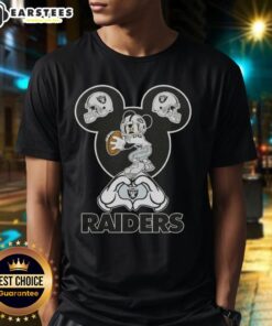 Top Mickey Hands Heart Love Las Vegas Raiders Football T-Shirt design featuring iconic Mickey Mouse hands forming a heart.