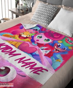 Top Poppy Playtime Mommy Long Legs And Huggy Wuggy Blanket Fleece Customized Blanket - Image 4