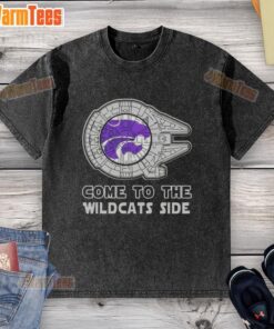 Top Star Wars Come to the Kansas State Wildcats Side Washed T-Shirt featuring a unique design for fans of K-State and Star Wars.
