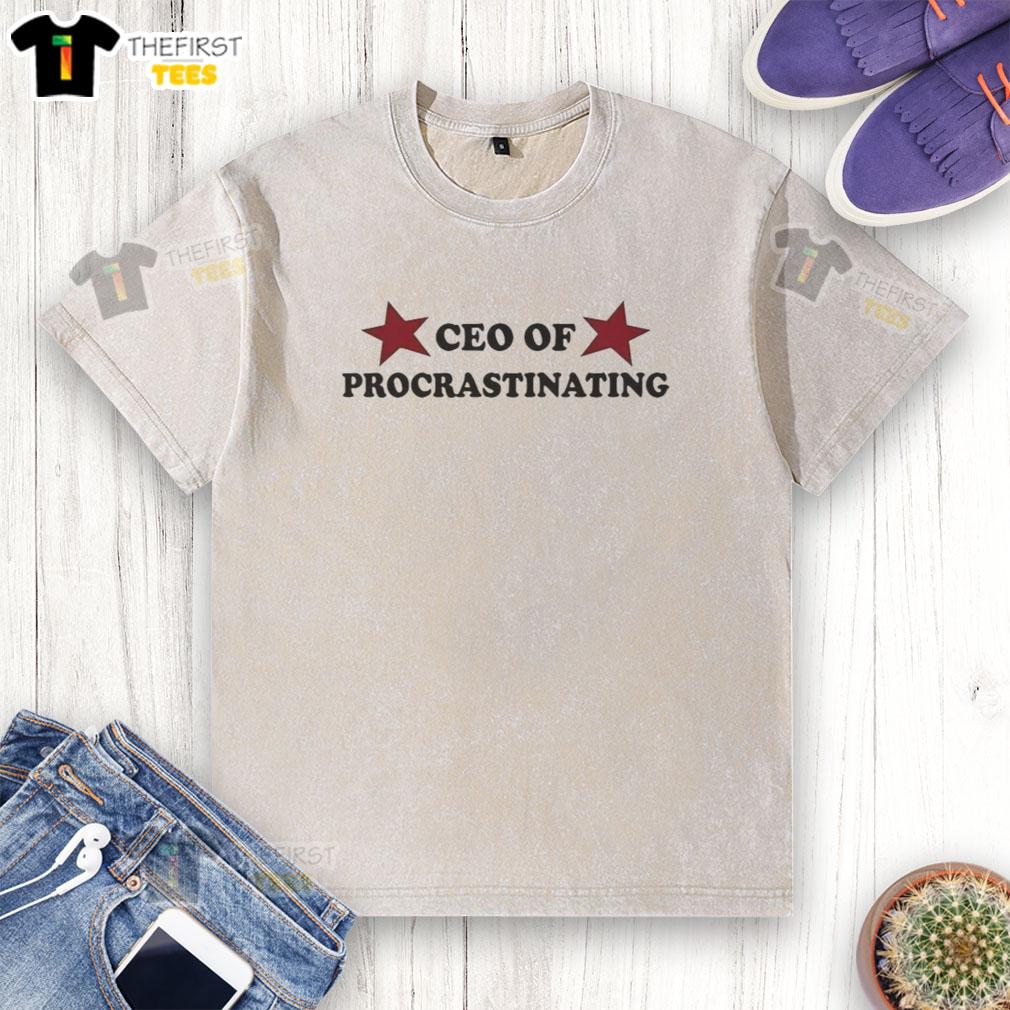 awesome-ceo-of-procrastinating-washed-t-shirt Awesome CEO of Procrastinating washed t-shirt featuring a humorous design perfect for laid-back entrepreneurs.