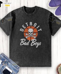 Awesome Detroit Pistons Basketball Bad Boys curved logo on a stylish washed t-shirt for fans.