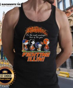 Awesome Illinois Fighting Illini X Peanuts Snoopy tank top celebrating autumn with friends, perfect for fans and fall fun.