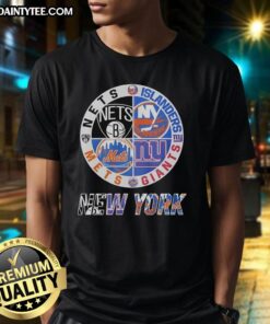 Awesome New York Nets, Islanders, Mets, and Giants logo mashup T-shirt showcasing team spirit and sports fandom.