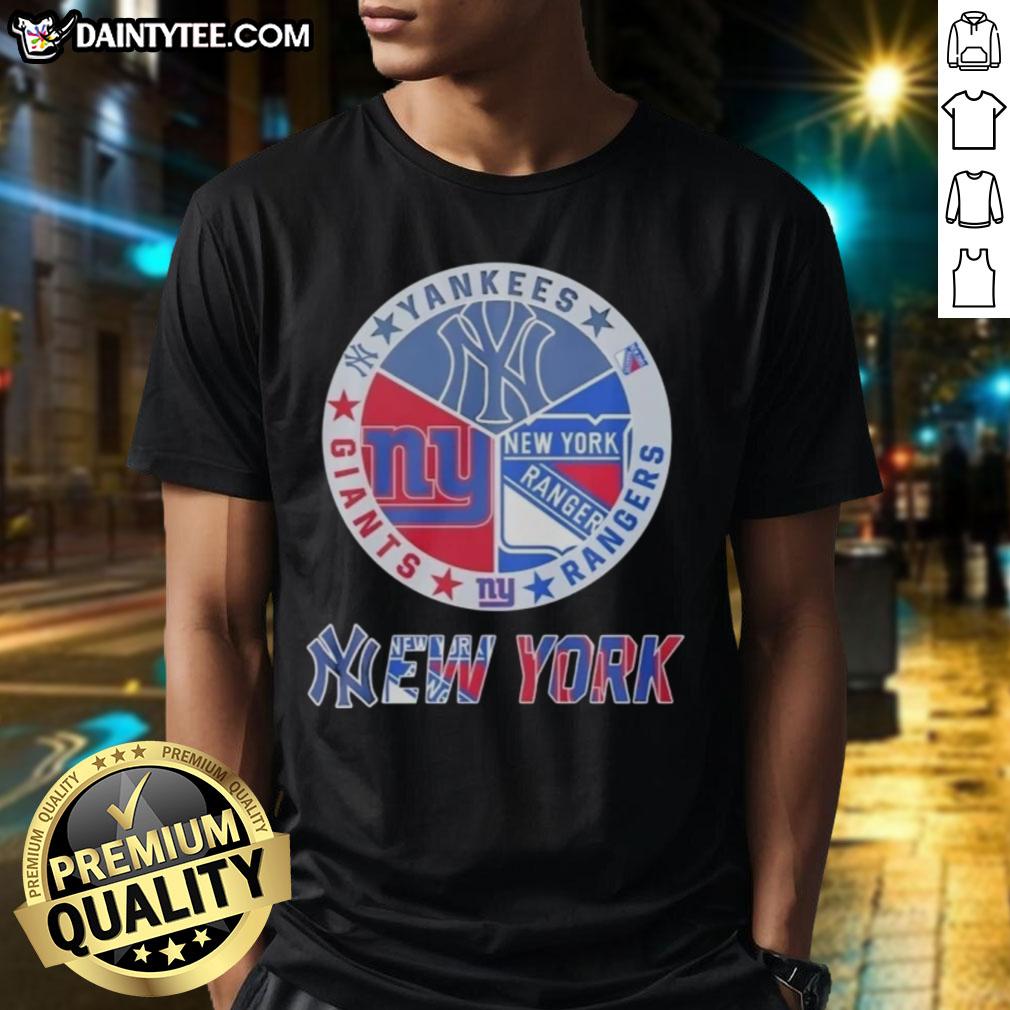 awesome-new-york-yankees-new-york-rangers-new-york-giants-mashup-logo-t-shirt Alt Text: Awesome New York Yankees, Rangers, and Giants mashup logo t-shirt showcasing vibrant team colors and designs.