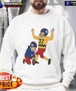 Awesome Younghoe Koo Charlie Brown Giants kicker miss meme sweatshirt design featuring playful graphics and vibrant colors.