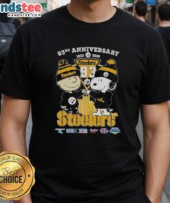 Alt Text: Cute Charlie Brown and Snoopy Super Bowl 93rd Anniversary T-Shirt featuring Pittsburgh Steelers football skyline design.