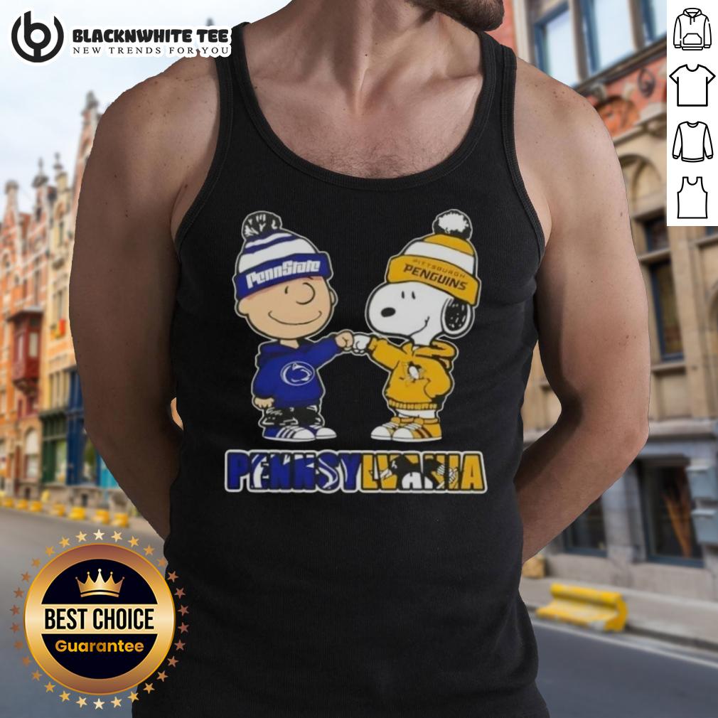 Cute Charlie Brown Fist Bump Snoopy Pennsylvania City Nittany Lions X Pittsburgh Penguins Tank Top Cute Charlie Brown fist bump with Snoopy in a Nittany Lions tank top, celebrating Pittsburgh Penguins spirit.