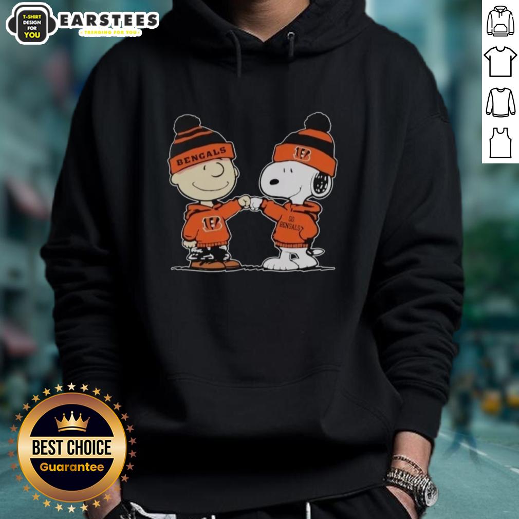 cute-cincinnati-bengals-snoopy-and-charlie-brown-best-friends-hoodie Alt Text: Cute Cincinnati Bengals Snoopy and Charlie Brown best friends hoodie featuring vibrant graphics and cozy design.