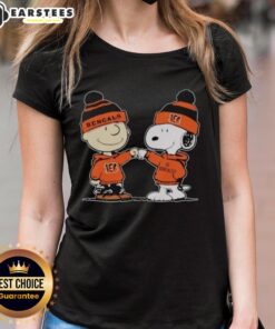 Alt Text: Cute Cincinnati Bengals Snoopy and Charlie Brown best friends ladies tee featuring vibrant team colors and playful design.