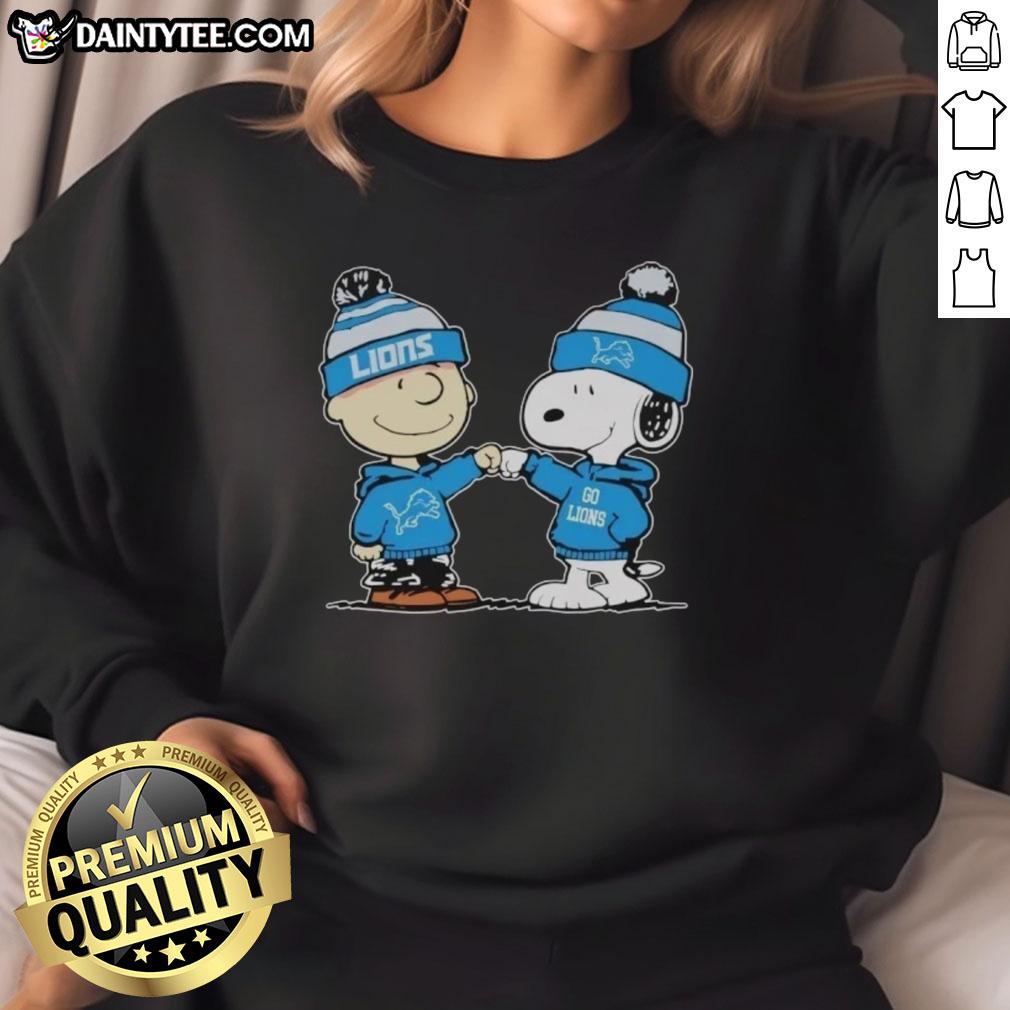 cute-detroit-lions-snoopy-and-charlie-brown-best-friends-sweatshirt Alt Text: Cute Detroit Lions Snoopy and Charlie Brown Best Friends sweatshirt featuring playful cartoon design and team colors.