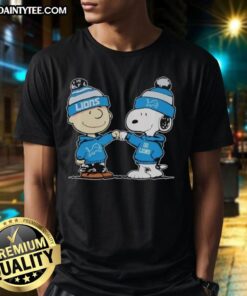 Alt Text: Cute Detroit Lions Snoopy and Charlie Brown Best Friends T-Shirt featuring iconic cartoon characters in team colors.