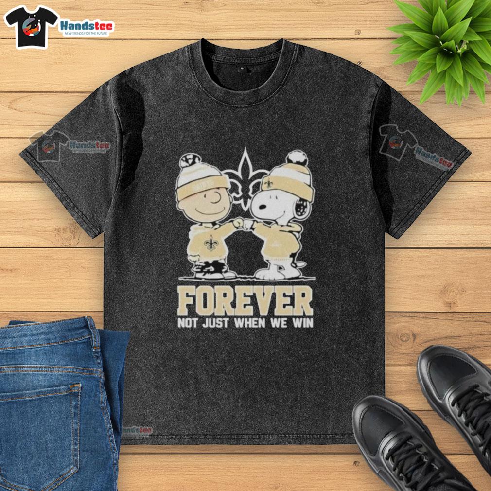 cute-new-orleans-saints-charlie-brown-and-snoopy-forever-not-just-when-we-win-washed-t-shirt Alt Text: Cute New Orleans Saints Charlie Brown and Snoopy Forever T-Shirt showcasing team spirit and friendship.