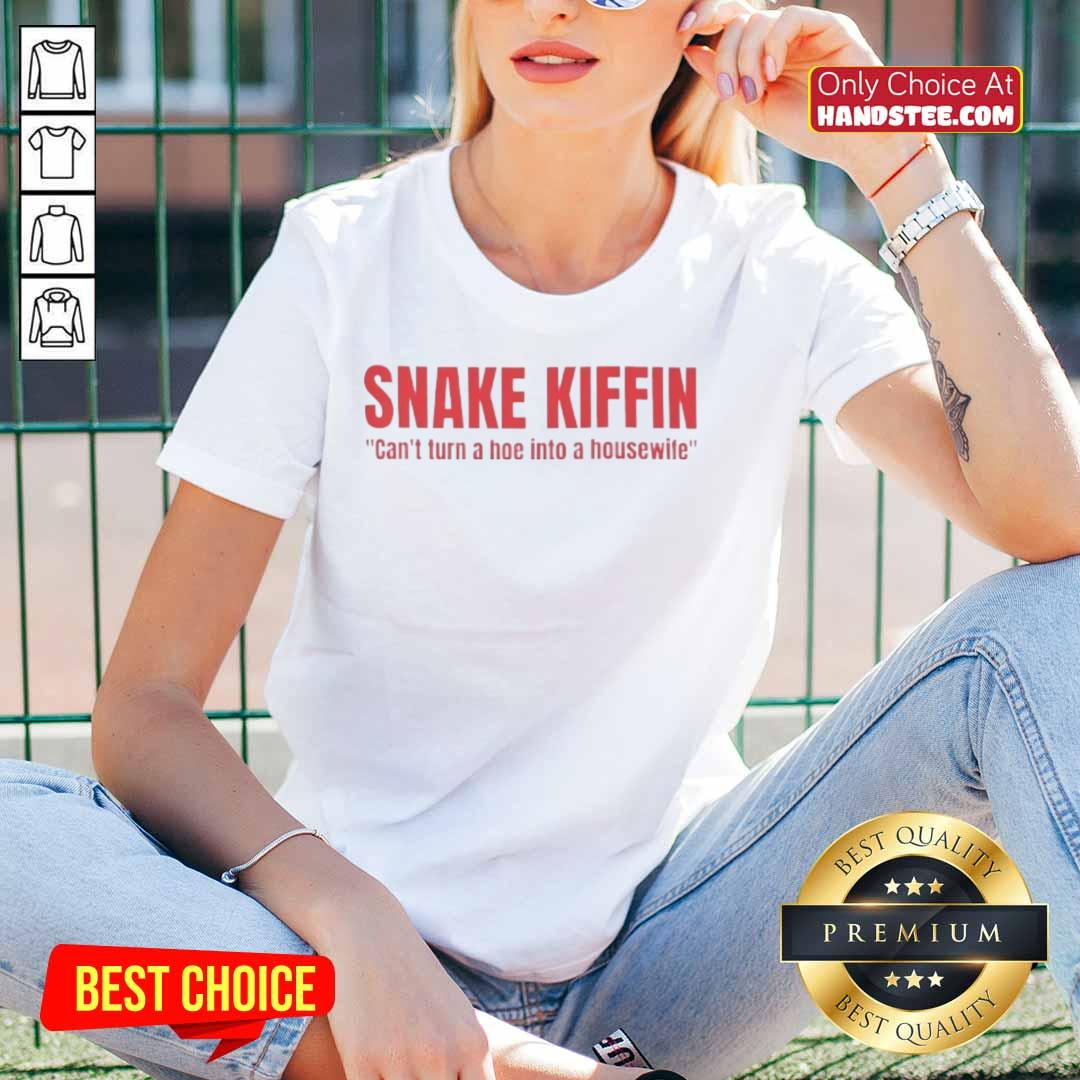 funny-snake-kiffin-cant-turn-a-hoe-into-a-housewife-ladies-tee Alt Text: Funny snake graphic on 'Kiffin can't turn a hoe into a housewife' ladies tee, perfect for casual wear and humor.