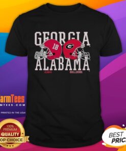 Good Alabama Crimson Tide vs Georgia Bulldogs Helmet T-Shirt featuring team logos and vibrant colors for fans.