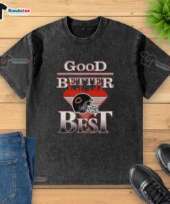 Good Chicago Bears football washed t-shirt featuring triangle logo and city skyline design for fans.