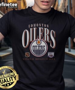 Good Edmonton Oilers Vintage Crease T-Shirt featuring retro design and iconic team colors for hockey fans.