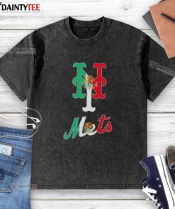 Good New York Mets Baseball X Mexican Flag Washed T-Shirt featuring vibrant colors and a stylish design perfect for fans.